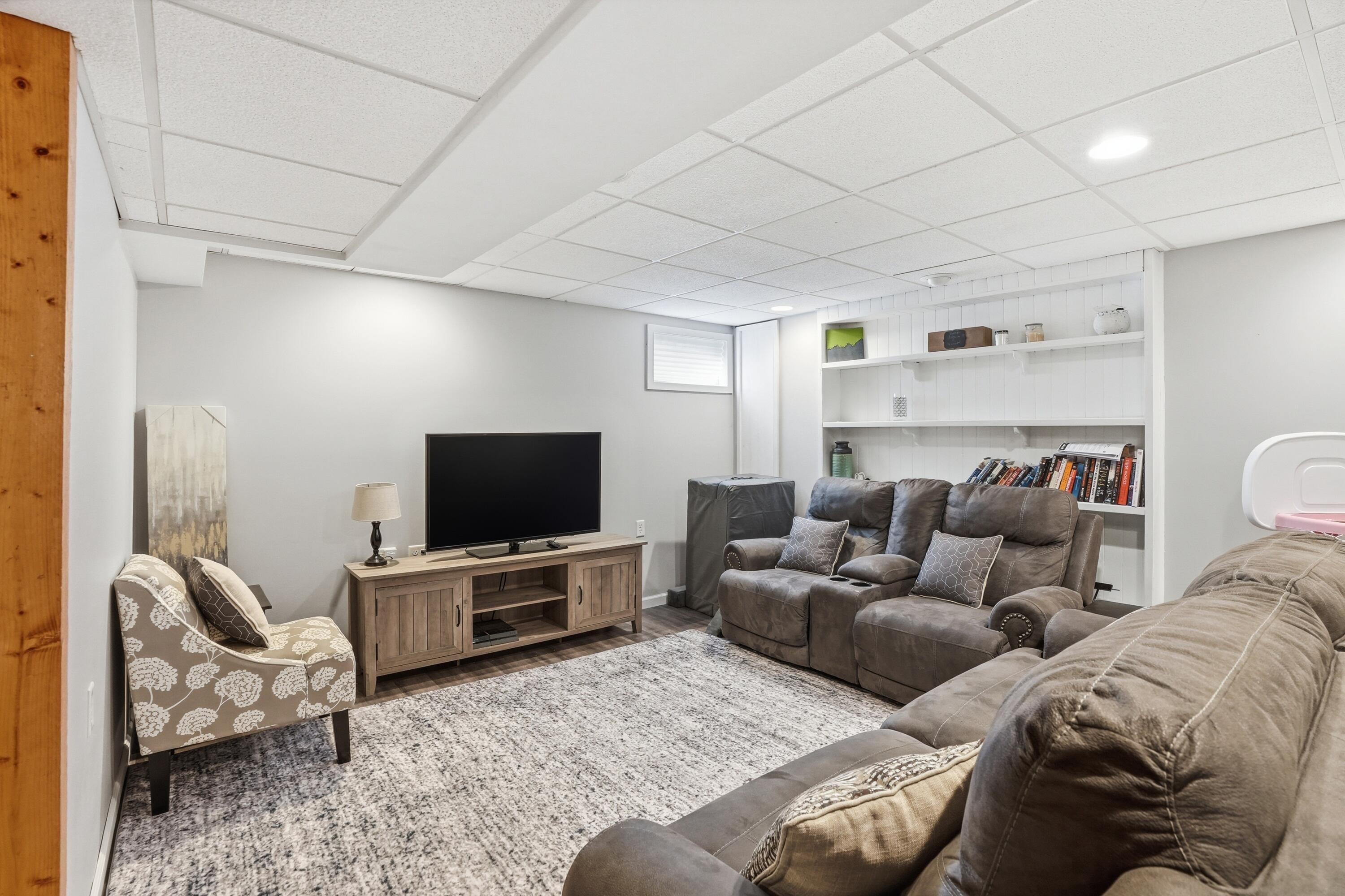 975 Driftwood Trail Crown Point, IN 46307 - Photo 26 of 37 3000x2000