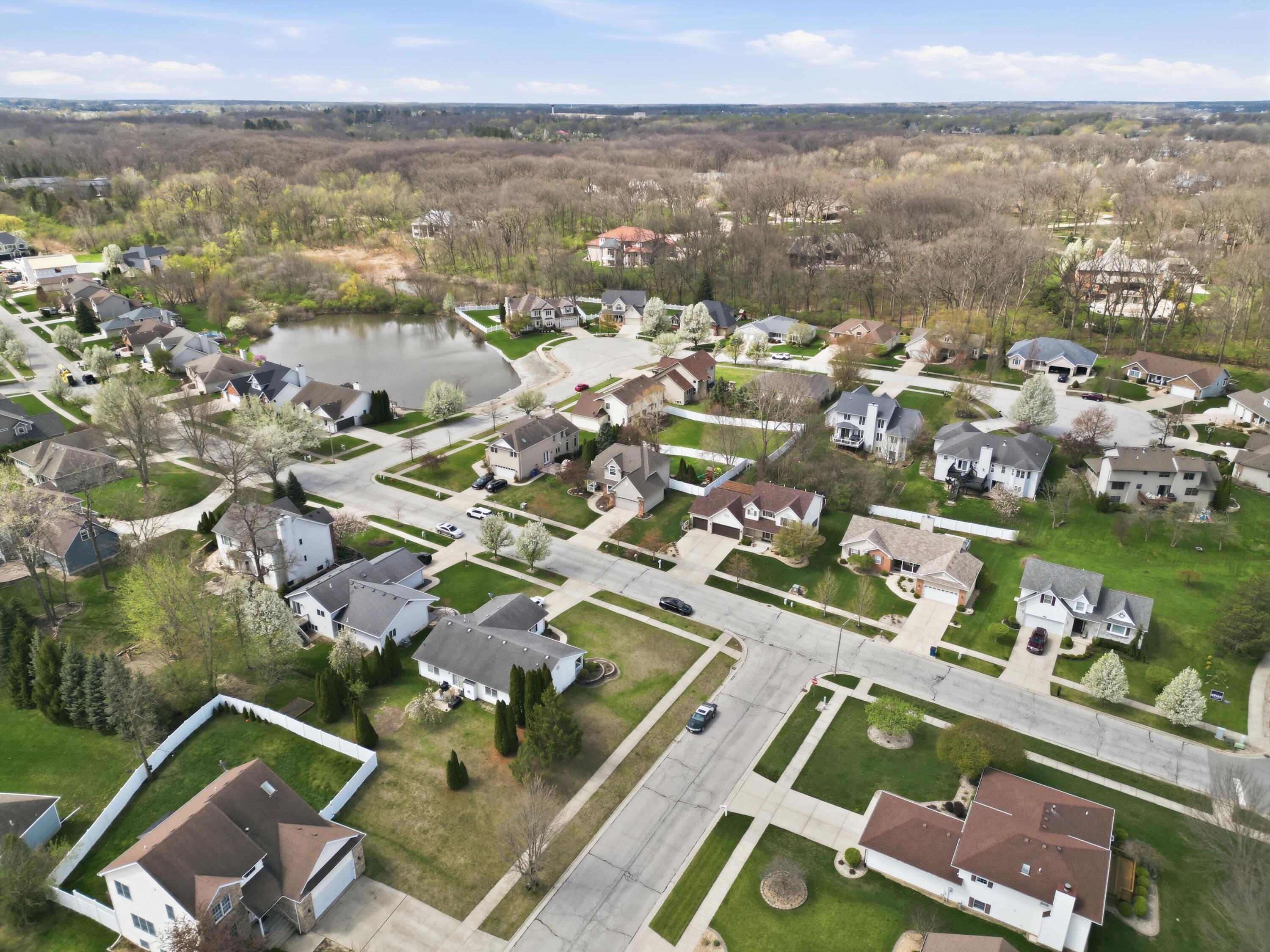 975 Driftwood Trail Crown Point, IN 46307 - Photo 34 of 37 3000x2250