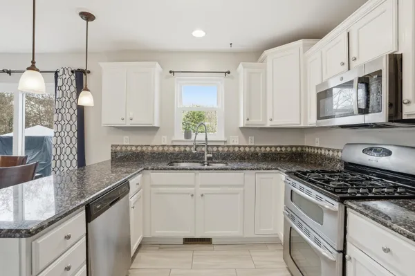 $460,000 | 975 Driftwood Trail, Crown Point, IN 46307