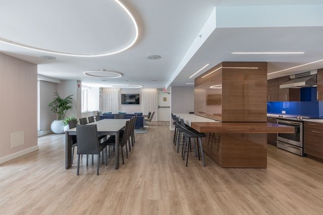 $758,000 | 151 Tremont Street, Unit 7S, Boston, MA 02111