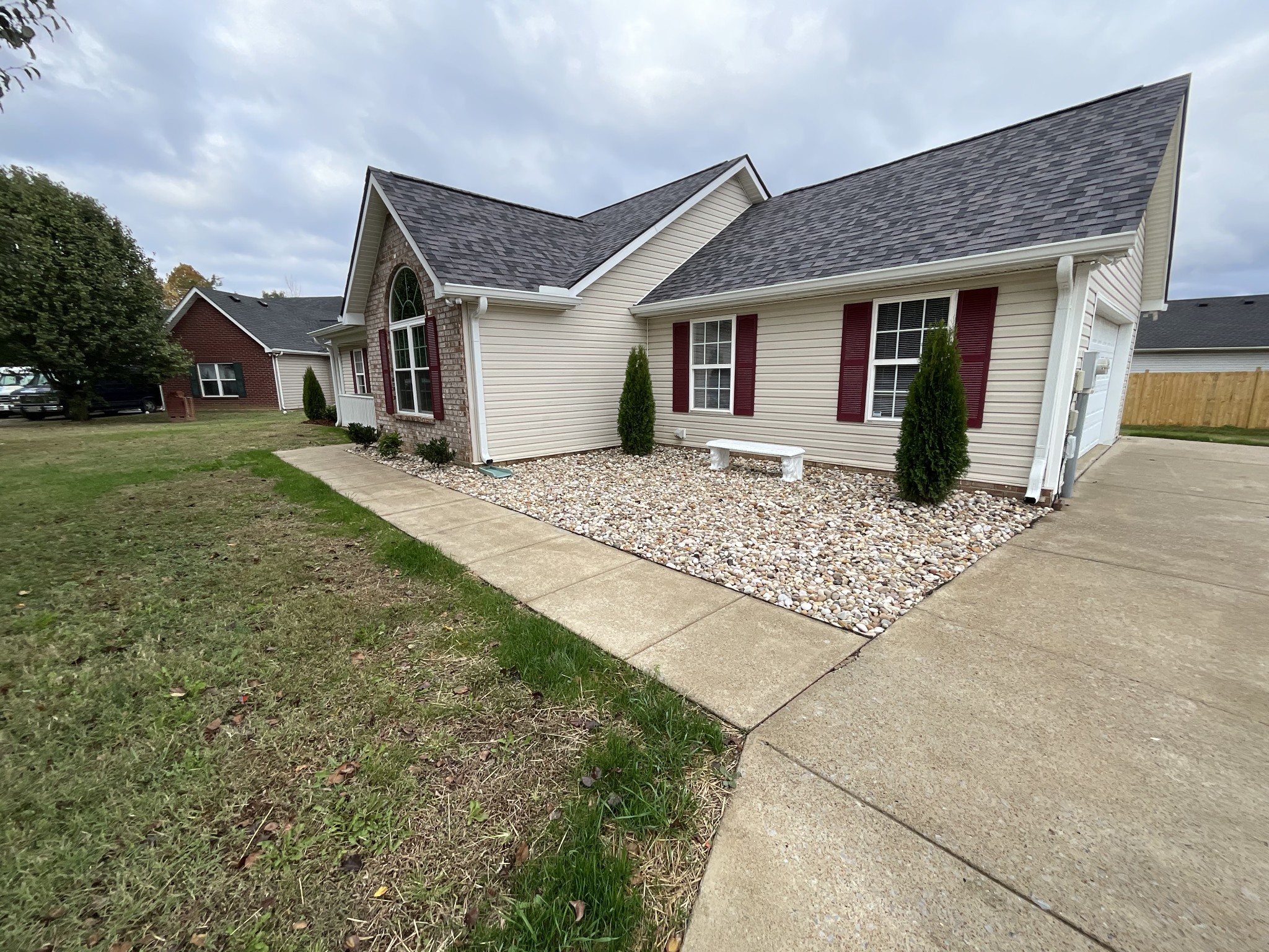 2712 Pickards Point La Vergne, TN 37086 - Photo 4 of 25