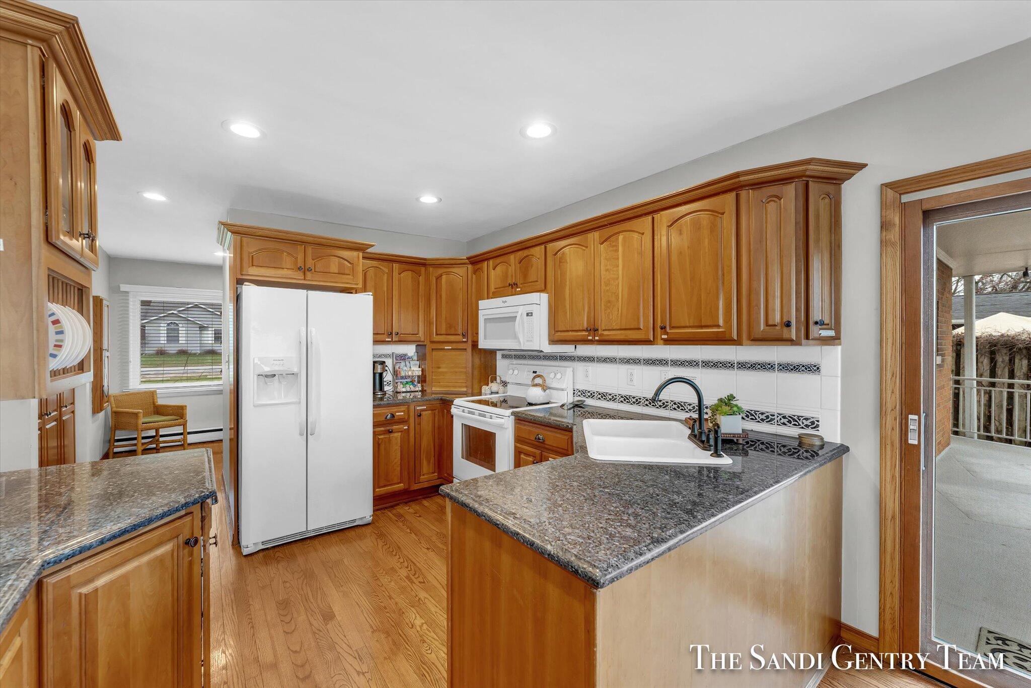 525 Grover Road Muskegon, MI 49442 - Photo 26 of 71 54-AIV00513