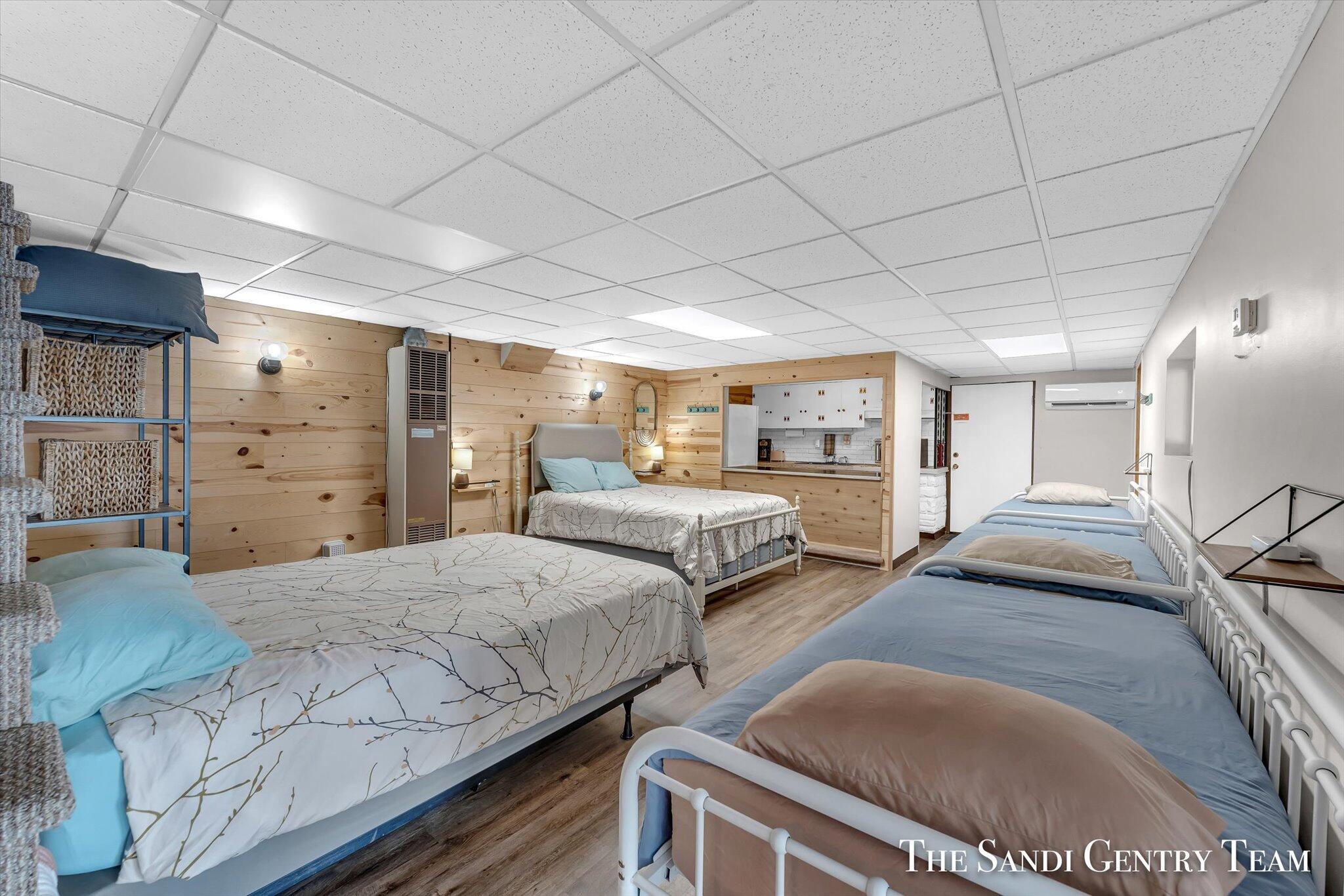 525 Grover Road Muskegon, MI 49442 - Photo 36 of 71 07-AIV00262