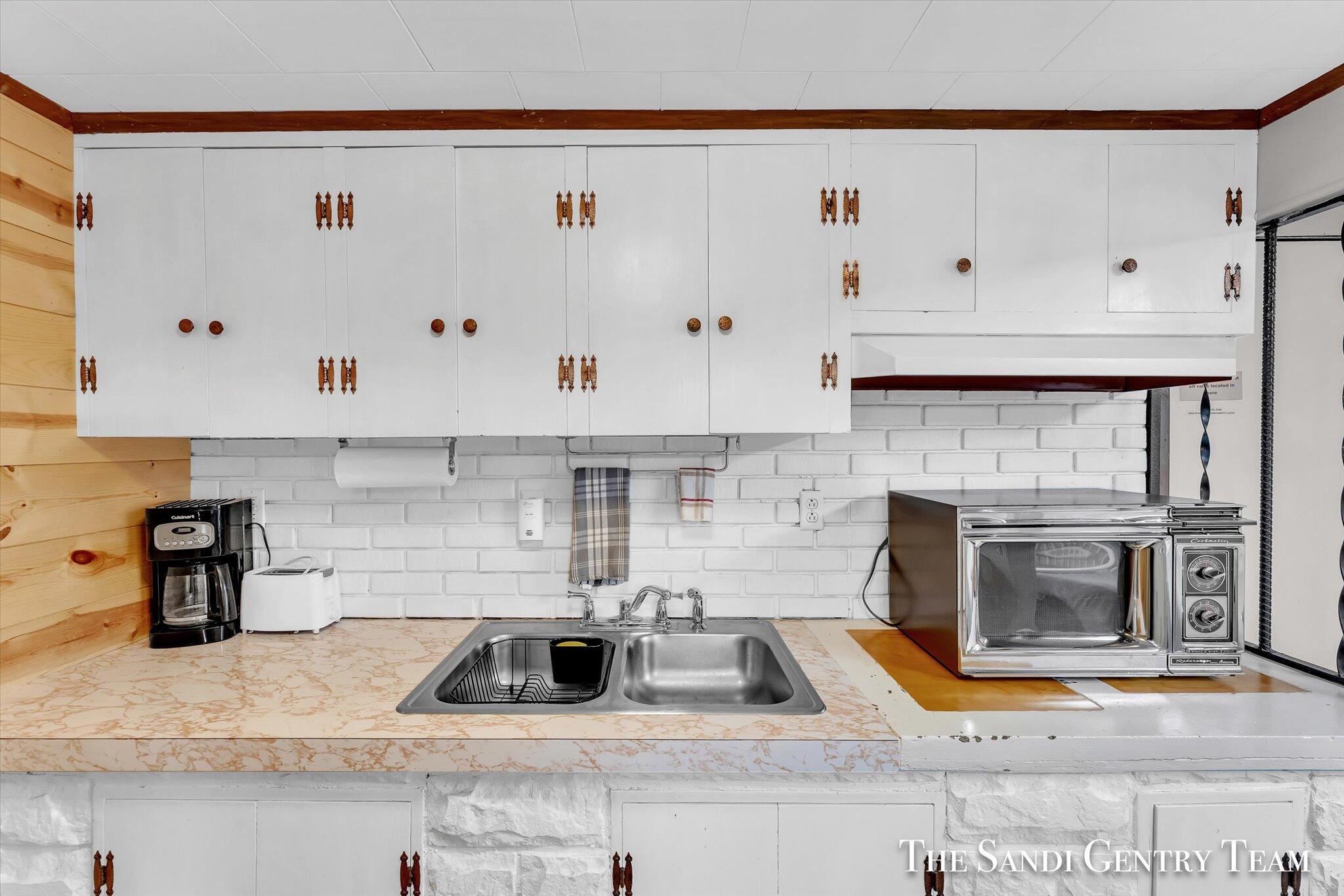 525 Grover Road Muskegon, MI 49442 - Photo 41 of 71 11-AIV00287