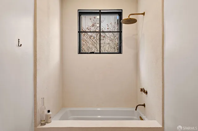 $998,000 | 969 Hayes Street, Unit 2, San Francisco, CA 94117