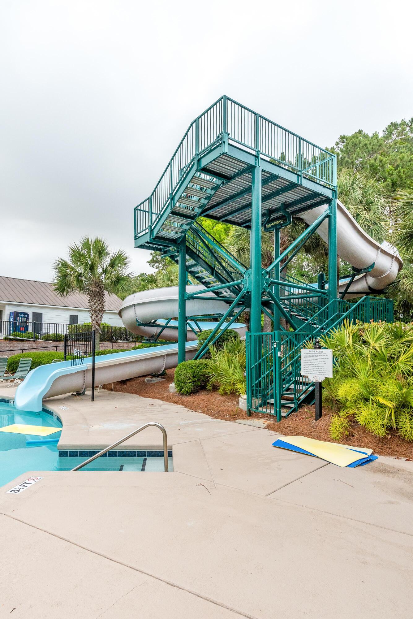4320 Savoy Street Mount Pleasant, SC 29466 - Photo 36 of 40 Pool