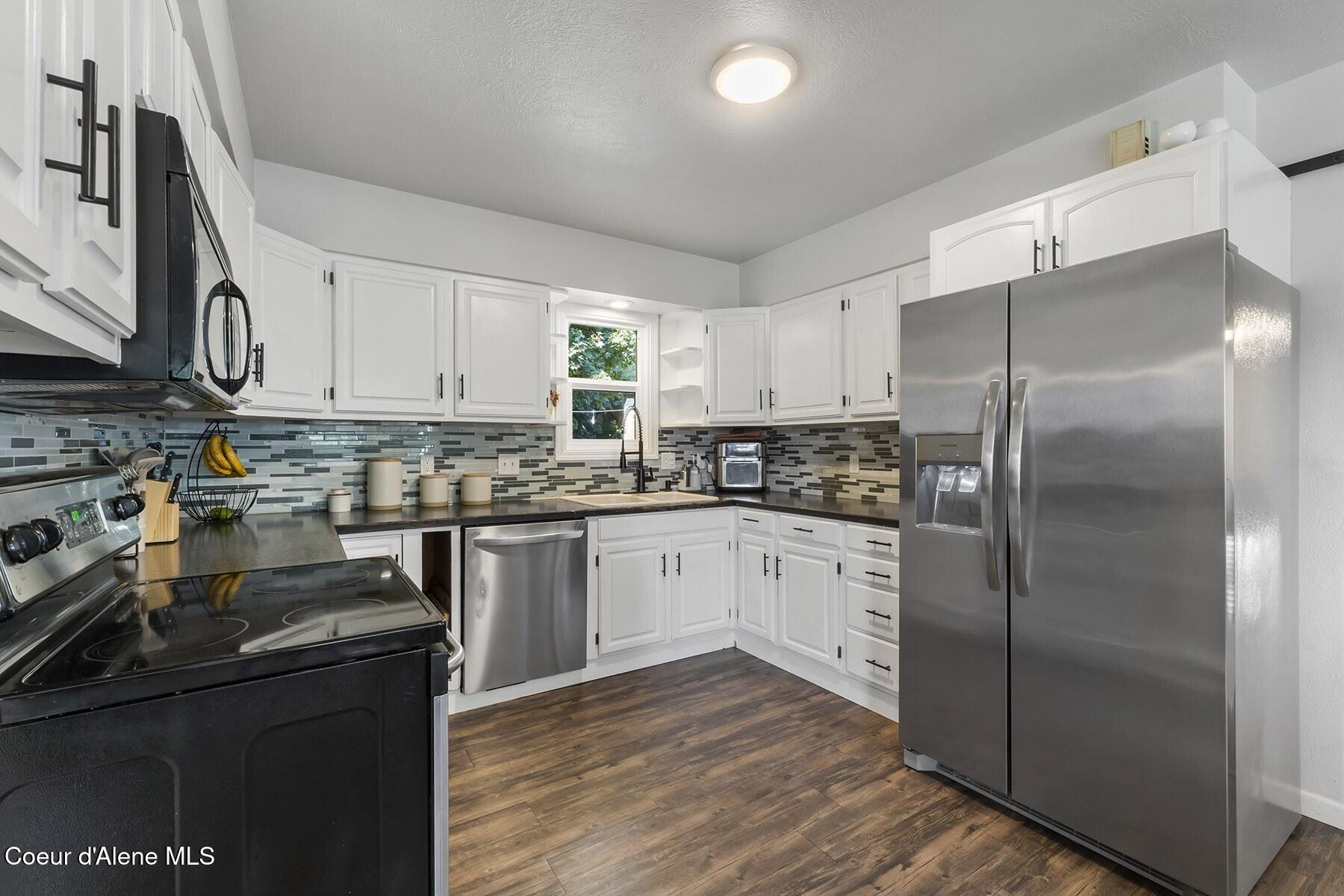 15544 North Gray Rathdrum, ID 83858 - Photo 5 of 40 Kitchen