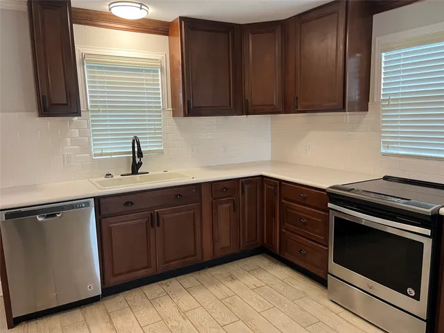 $1,800 | 2053 Farm To Market 1291 New Ulm Tx 78950, New Ulm, TX 78950