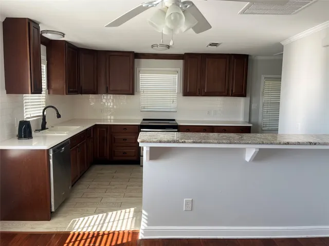 $1,800 | 2053 Farm To Market 1291 New Ulm Tx 78950, New Ulm, TX 78950