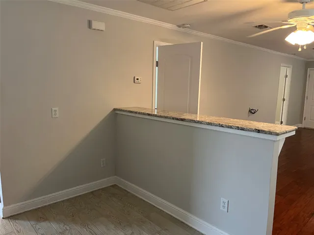 $1,800 | 2053 Farm To Market 1291 New Ulm Tx 78950, New Ulm, TX 78950