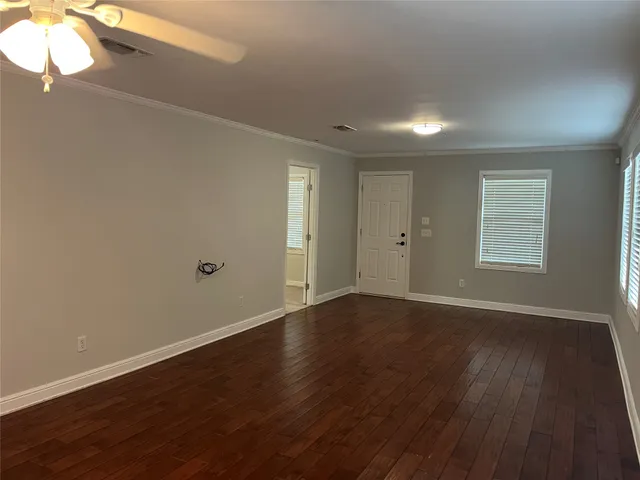 $1,800 | 2053 Farm To Market 1291 New Ulm Tx 78950, New Ulm, TX 78950