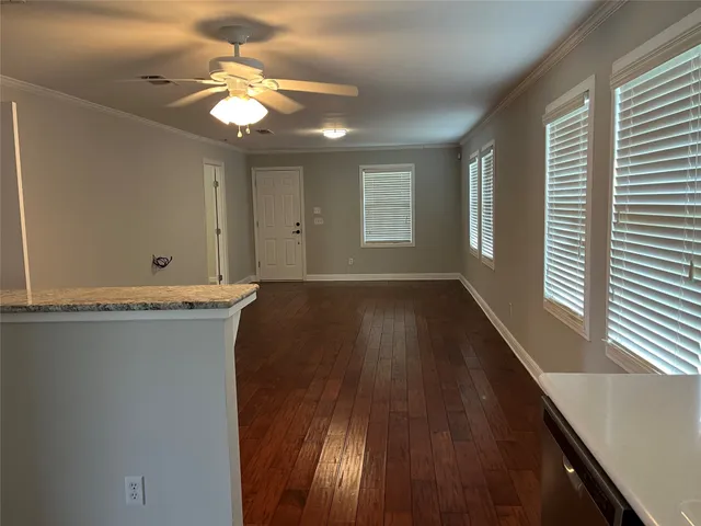 $1,800 | 2053 Farm To Market 1291 New Ulm Tx 78950, New Ulm, TX 78950