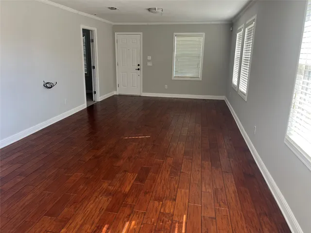 $1,800 | 2053 Farm To Market 1291 New Ulm Tx 78950, New Ulm, TX 78950