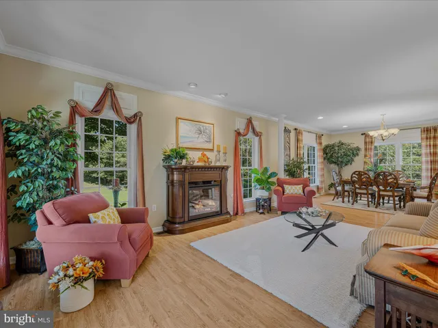 $725,000 | 884 Rivanna Run, Falling Waters, WV 25419