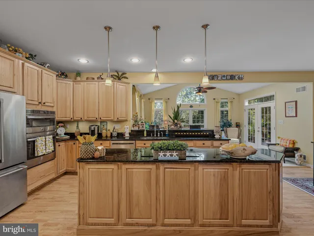 $725,000 | 884 Rivanna Run, Falling Waters, WV 25419