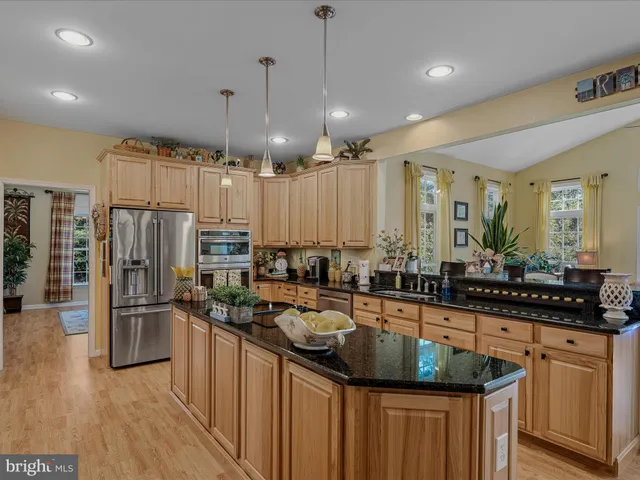 $725,000 | 884 Rivanna Run, Falling Waters, WV 25419