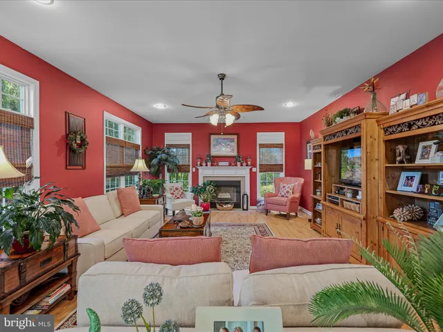 $725,000 | 884 Rivanna Run, Falling Waters, WV 25419