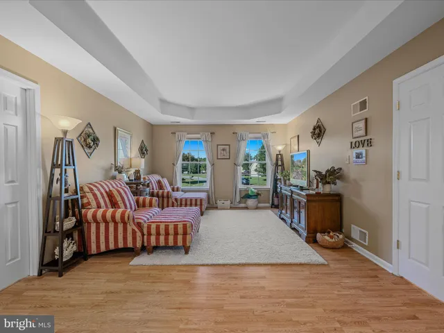 $725,000 | 884 Rivanna Run, Falling Waters, WV 25419