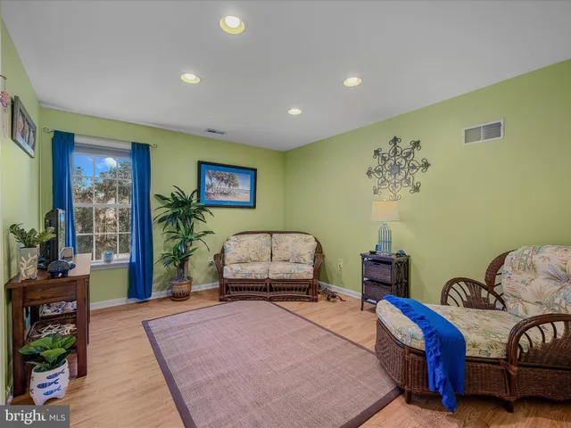 $725,000 | 884 Rivanna Run, Falling Waters, WV 25419