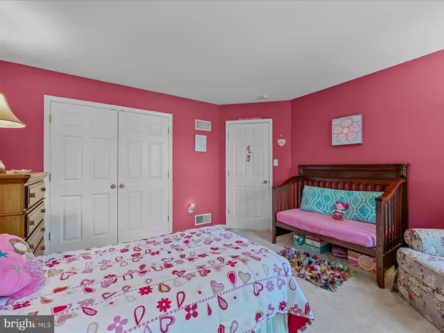 $725,000 | 884 Rivanna Run, Falling Waters, WV 25419