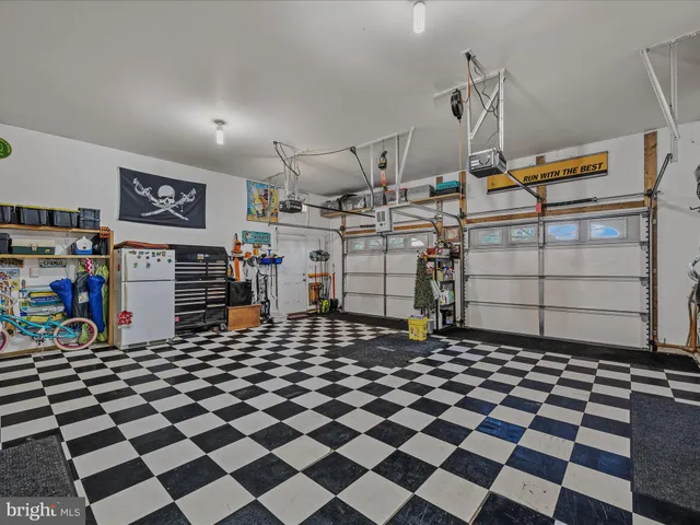 $725,000 | 884 Rivanna Run, Falling Waters, WV 25419