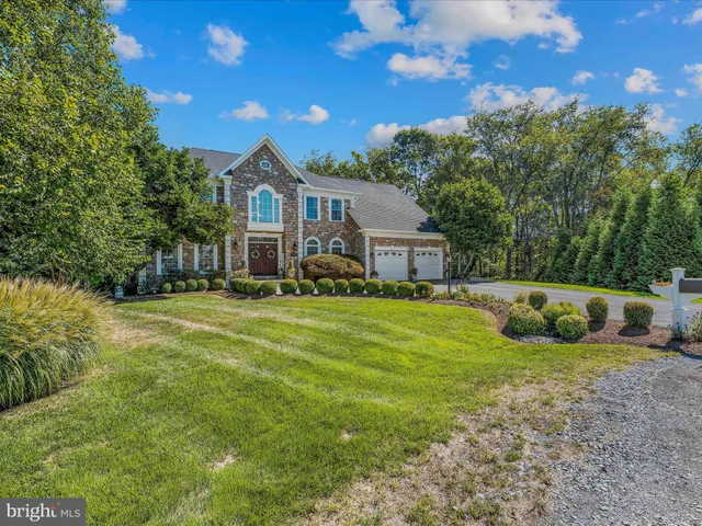 $725,000 | 884 Rivanna Run, Falling Waters, WV 25419