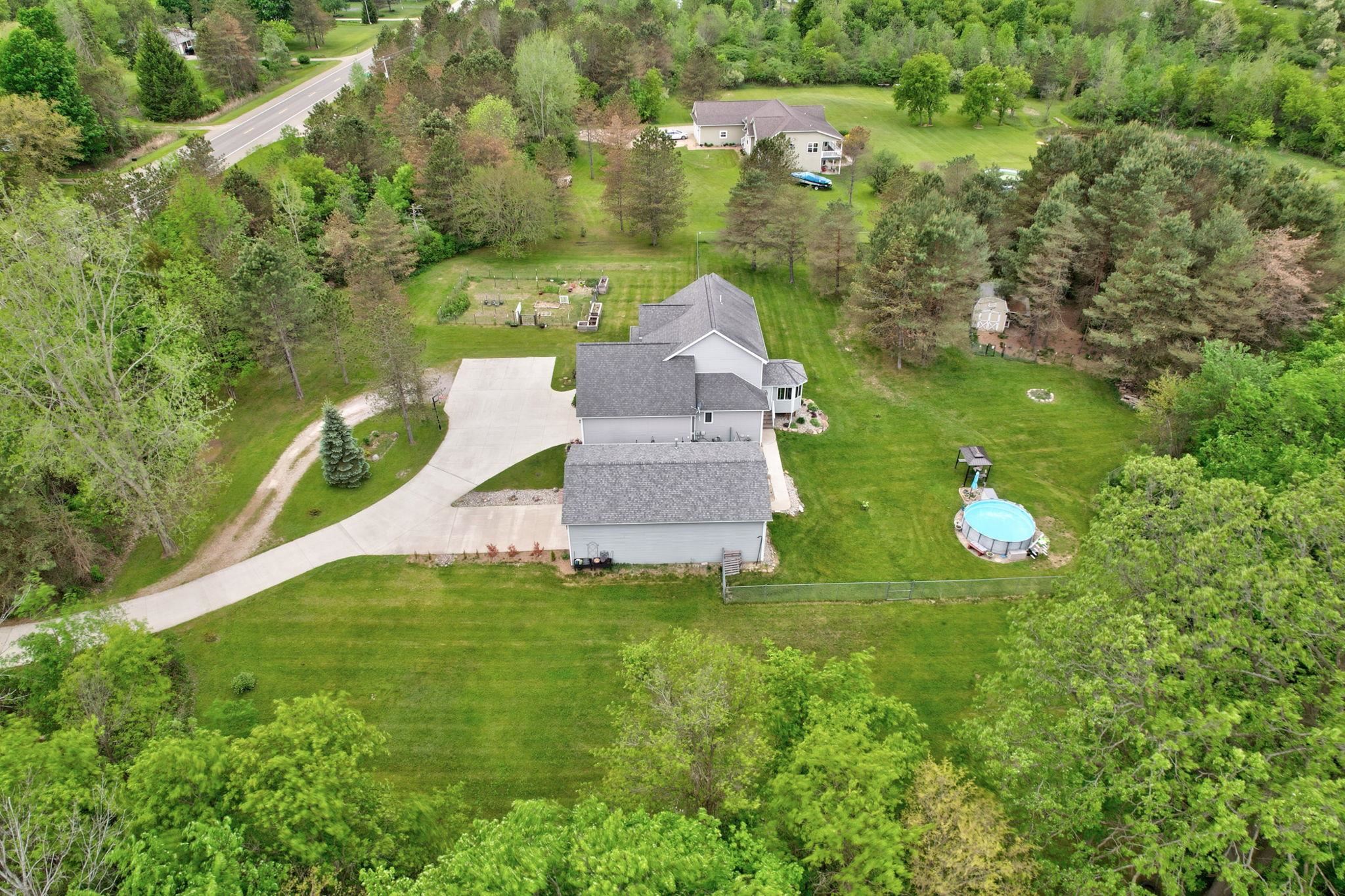 2119 East Vienna Road Clio, MI 48420 - Photo 71 of 88