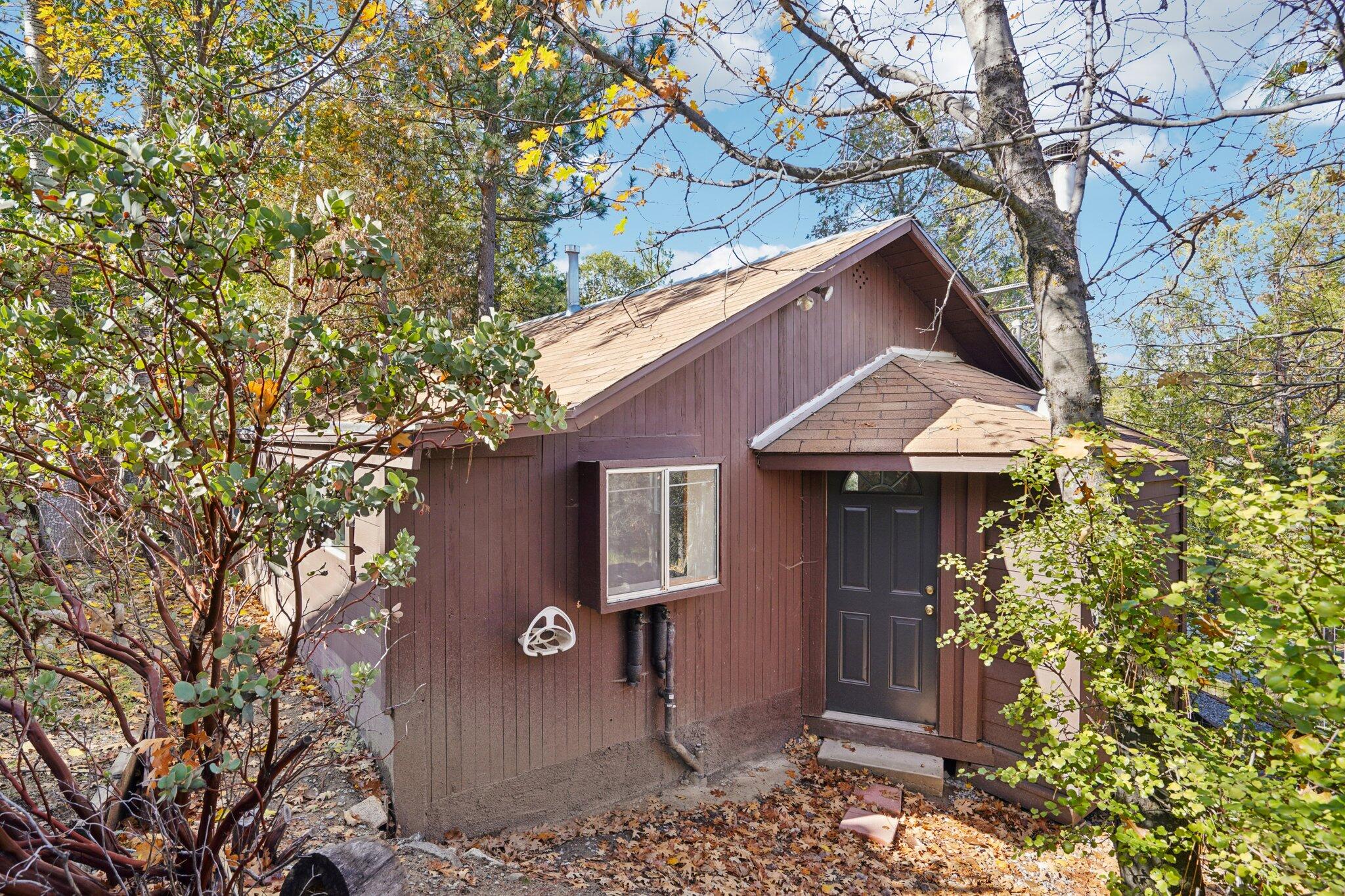 53451 Middleridge Drive Idyllwild, CA 92549 - Photo 24 of 29 a view of outdoor space and yard