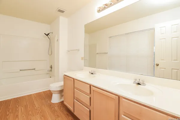 $1,800 | 11926 Auburn Brook, San Antonio, TX 78253