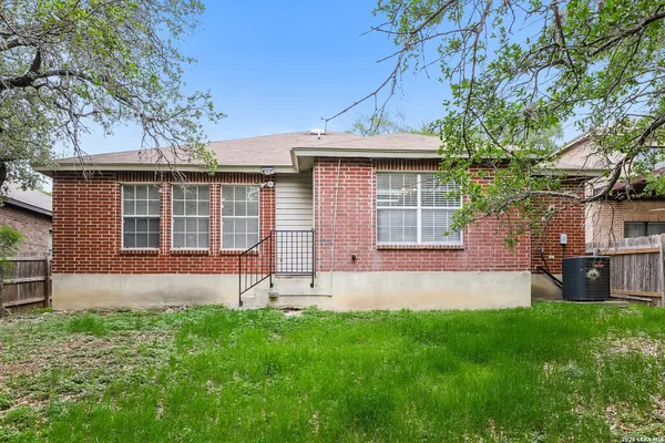 $1,800 | 11926 Auburn Brook, San Antonio, TX 78253