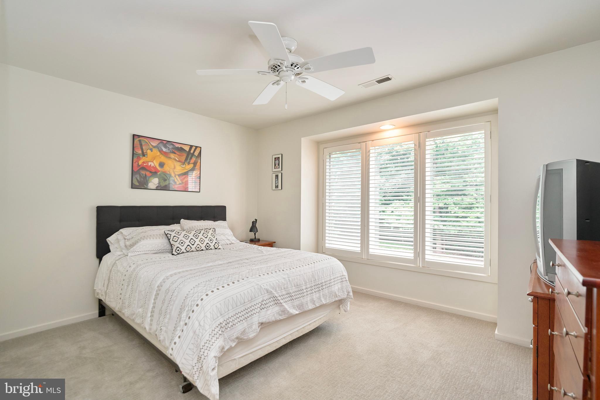 1416 Hemingway Court Reston, VA 20194 - Photo 39 of 54