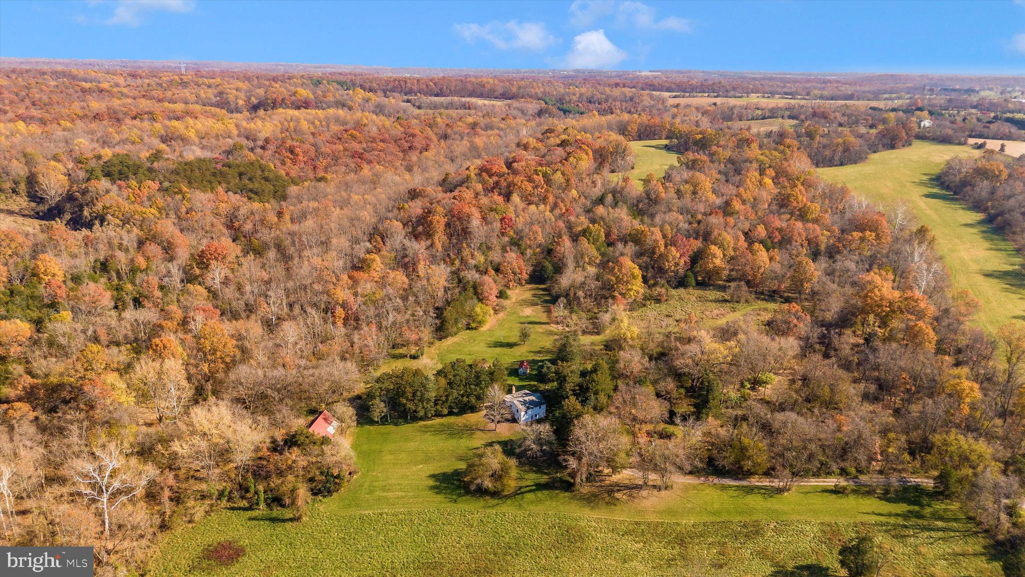 24401 River Road Dickerson, MD 20842 - Photo 4 of 43 a view of city and ocean
