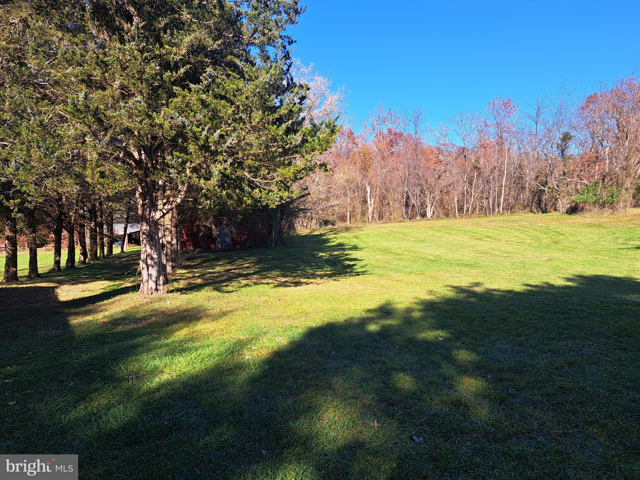 24401 River Road Dickerson, MD 20842 - Photo 42 of 43 a view of an outdoor space and a yard