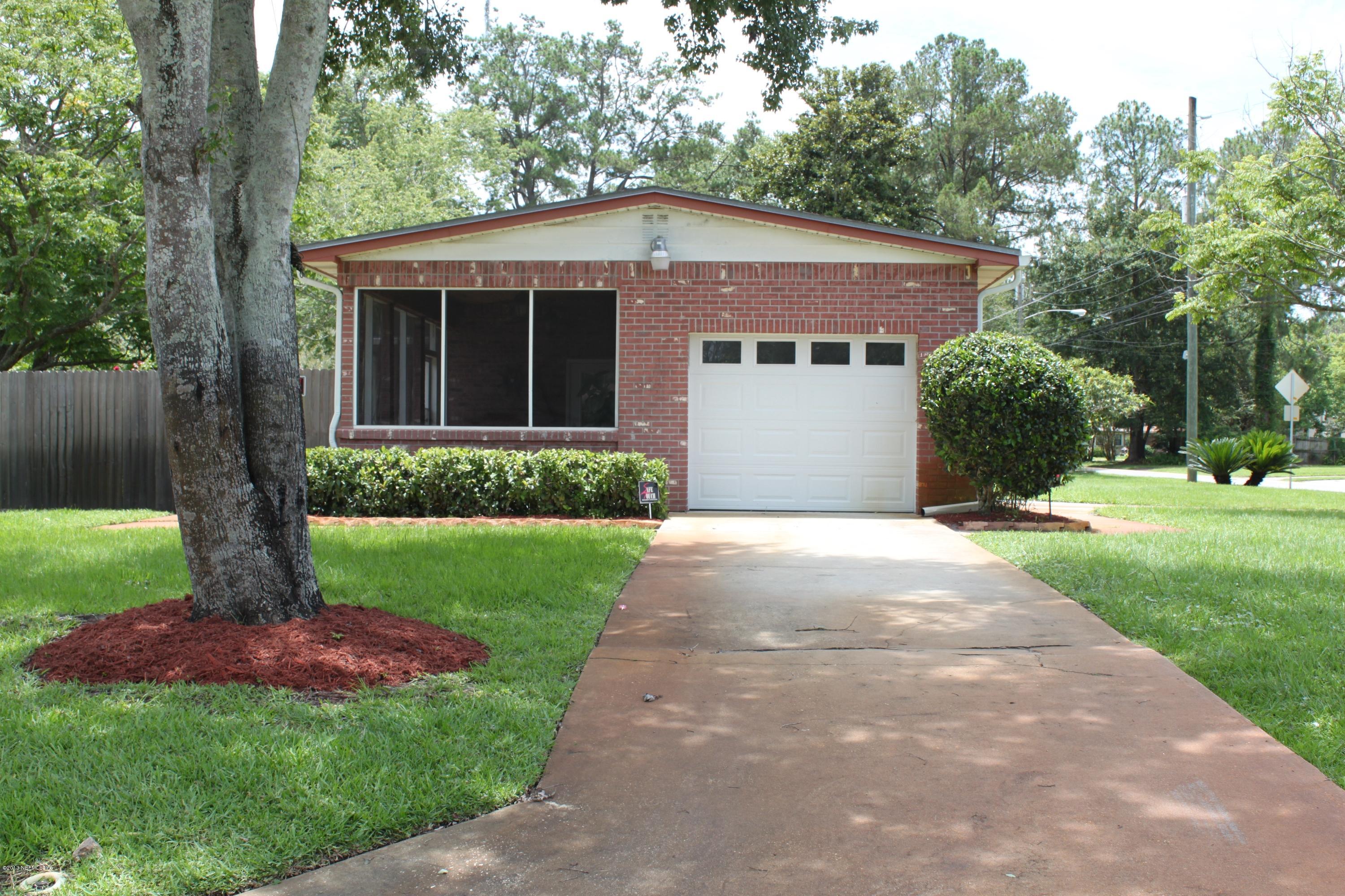 2103 E Road Jacksonville, FL 32216 - Photo 4 of 42 IMG_5468