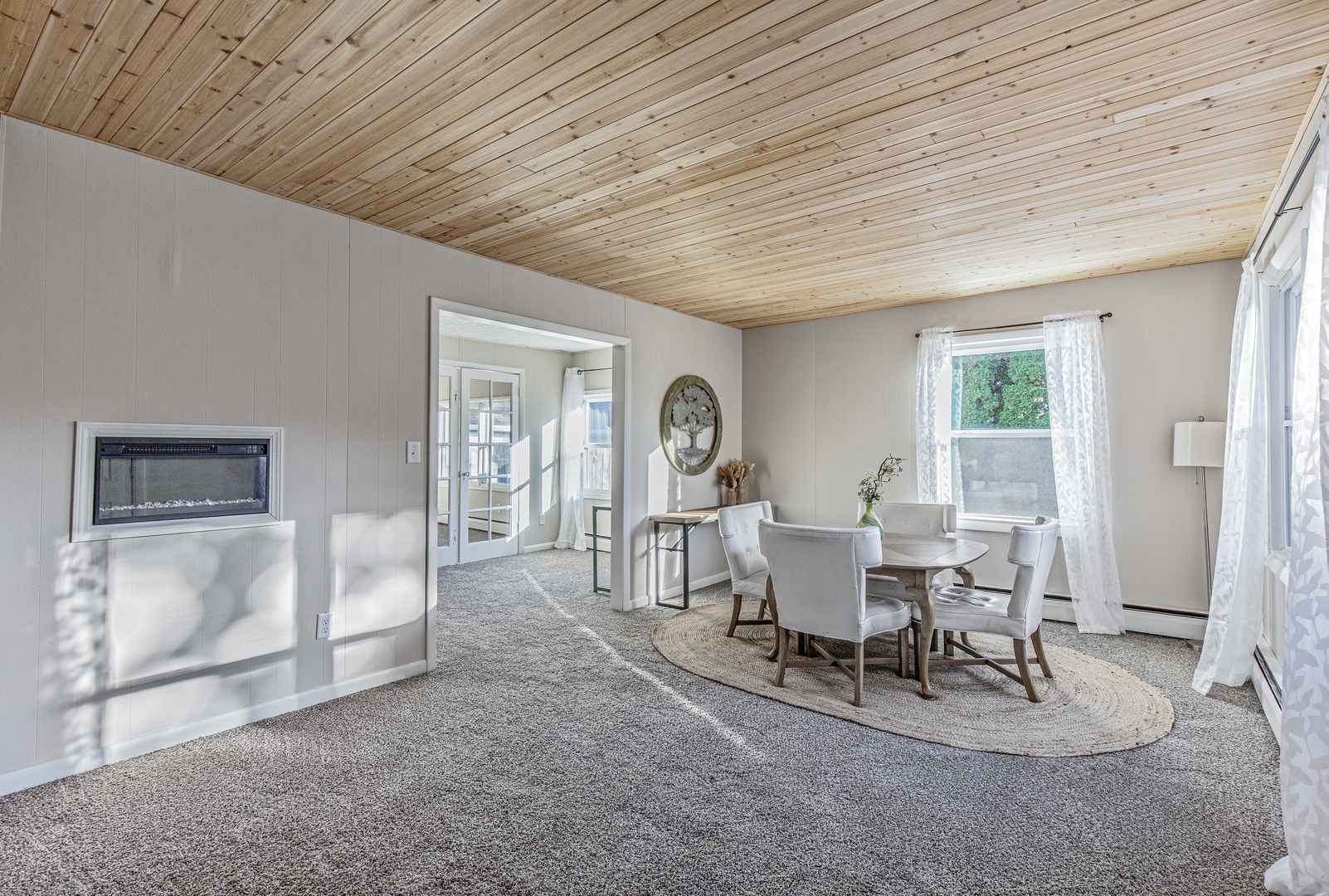 215 North Randolph Street Princeton, IL 61356 - Photo 4 of 24 a view of a dining room with furniture and window