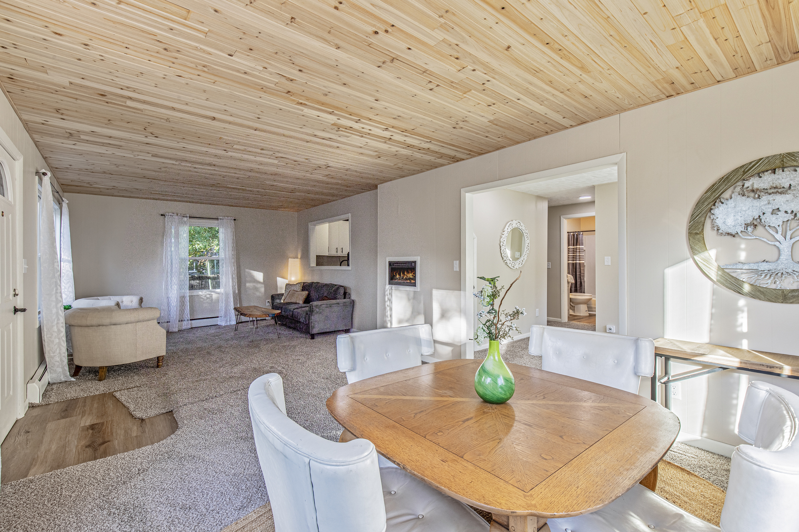 215 North Randolph Street Princeton, IL 61356 - Photo 5 of 24 a living room with furniture and a wooden floor