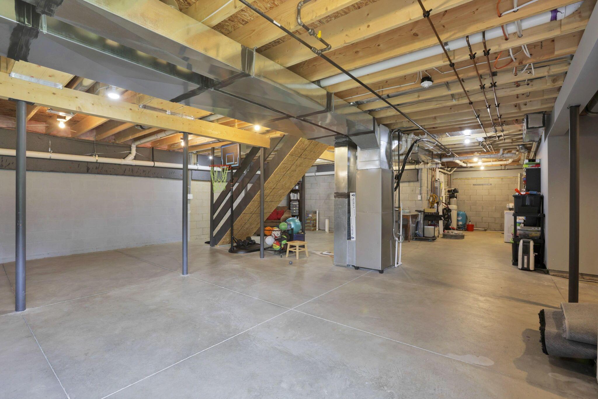 9559 Basil Road Northwest Baltimore, OH 43105 - Photo 41 of 44 Basement 4