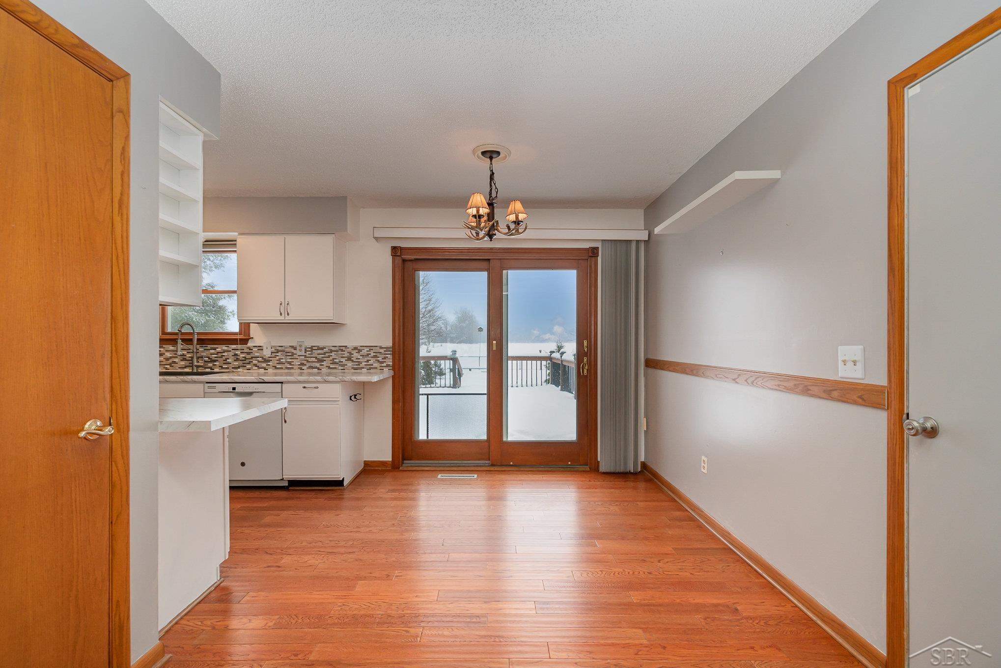 1313 South 11 Mile Road Auburn, MI 48611 - Photo 14 of 29 50132170-a2e163c8-5ecb-4dbb-87f6-cb869653bfe3.JPG