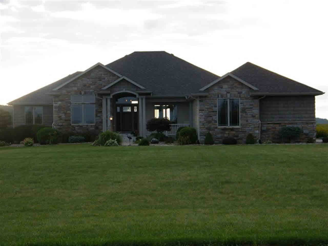 61410 Elm Road Mishawaka, IN 46544 - Photo 1 of 30