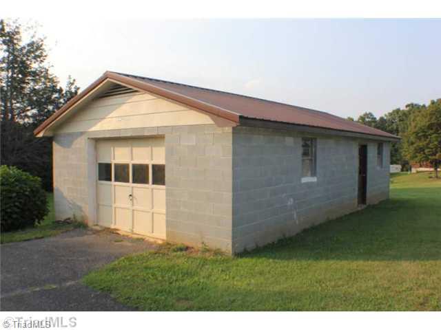 2291 Epworth Road Cana, VA 24317 - Photo 3 of 15 Parking Lot/Garage.