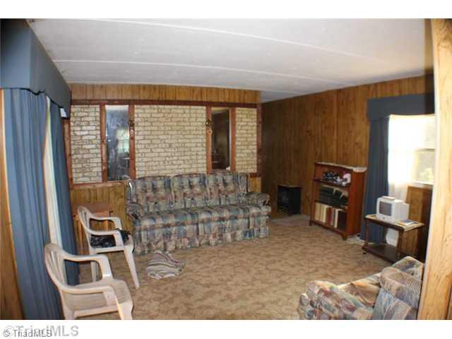 2291 Epworth Road Cana, VA 24317 - Photo 6 of 15 Living Room.