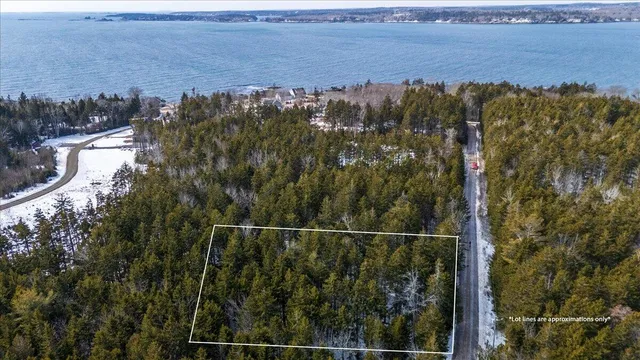 $124,000 | Lot 13 Nahanada Road, New Harbor, ME 04554