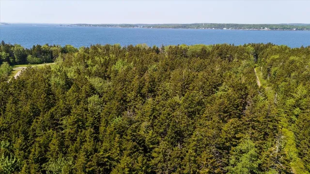 $124,000 | Lot 13 Nahanada Road, New Harbor, ME 04554