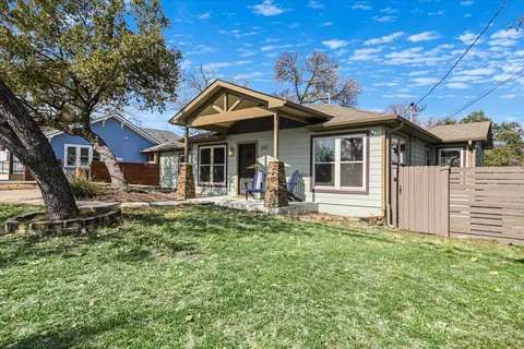 $599,900 | 1300 Morgan Lane, Austin, TX 78704
