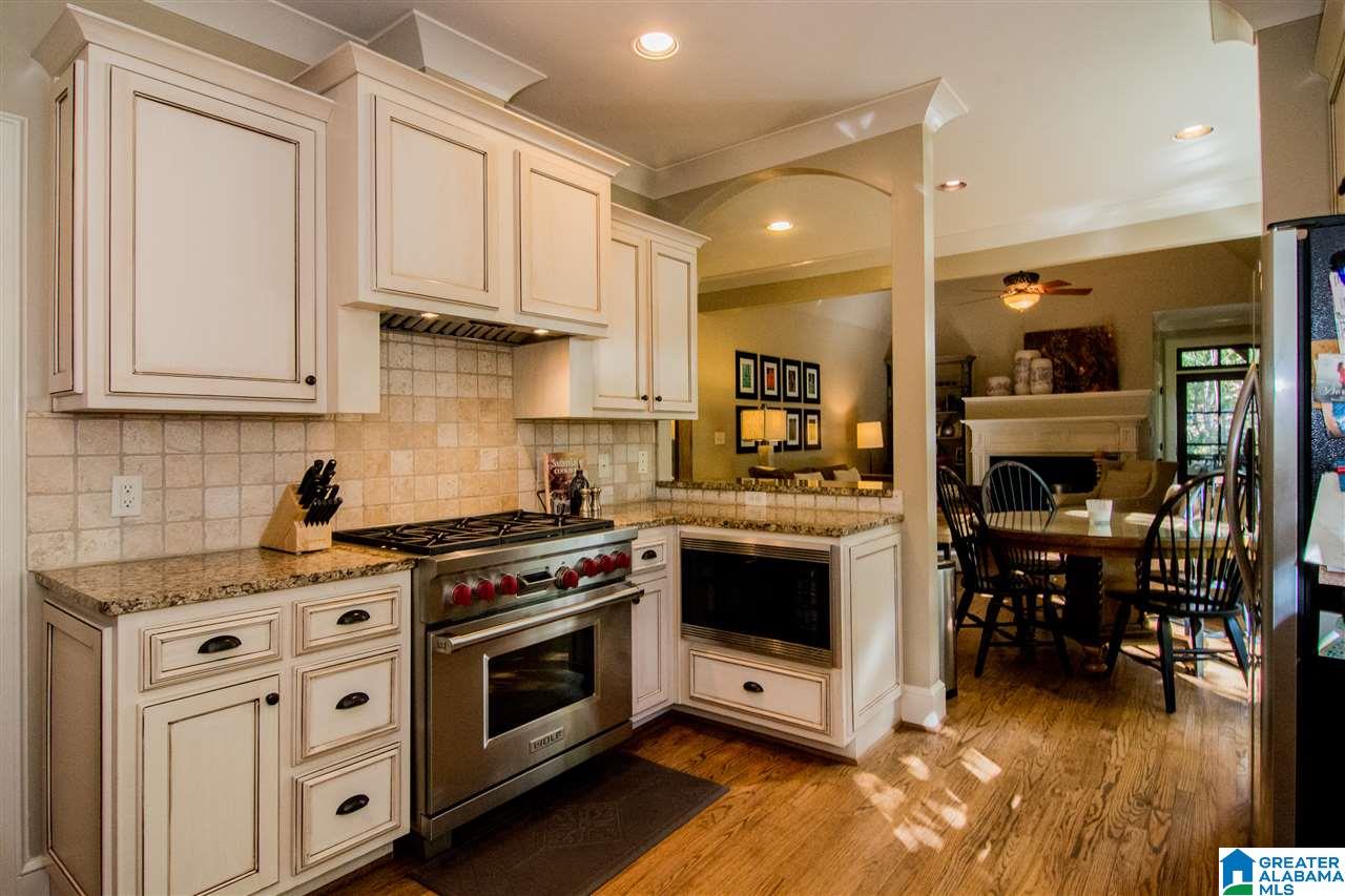 402 Devon Drive Birmingham, AL 35209 - Photo 10 of 48