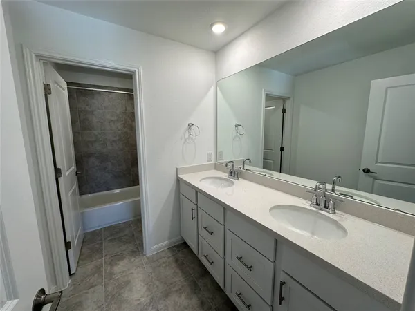 $2,495 | 112 Diorite Drive, Liberty Hill, TX 78642