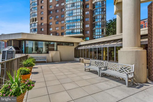 $798,500 | 1600 North Oak Street, Unit 415, Arlington, VA 22209