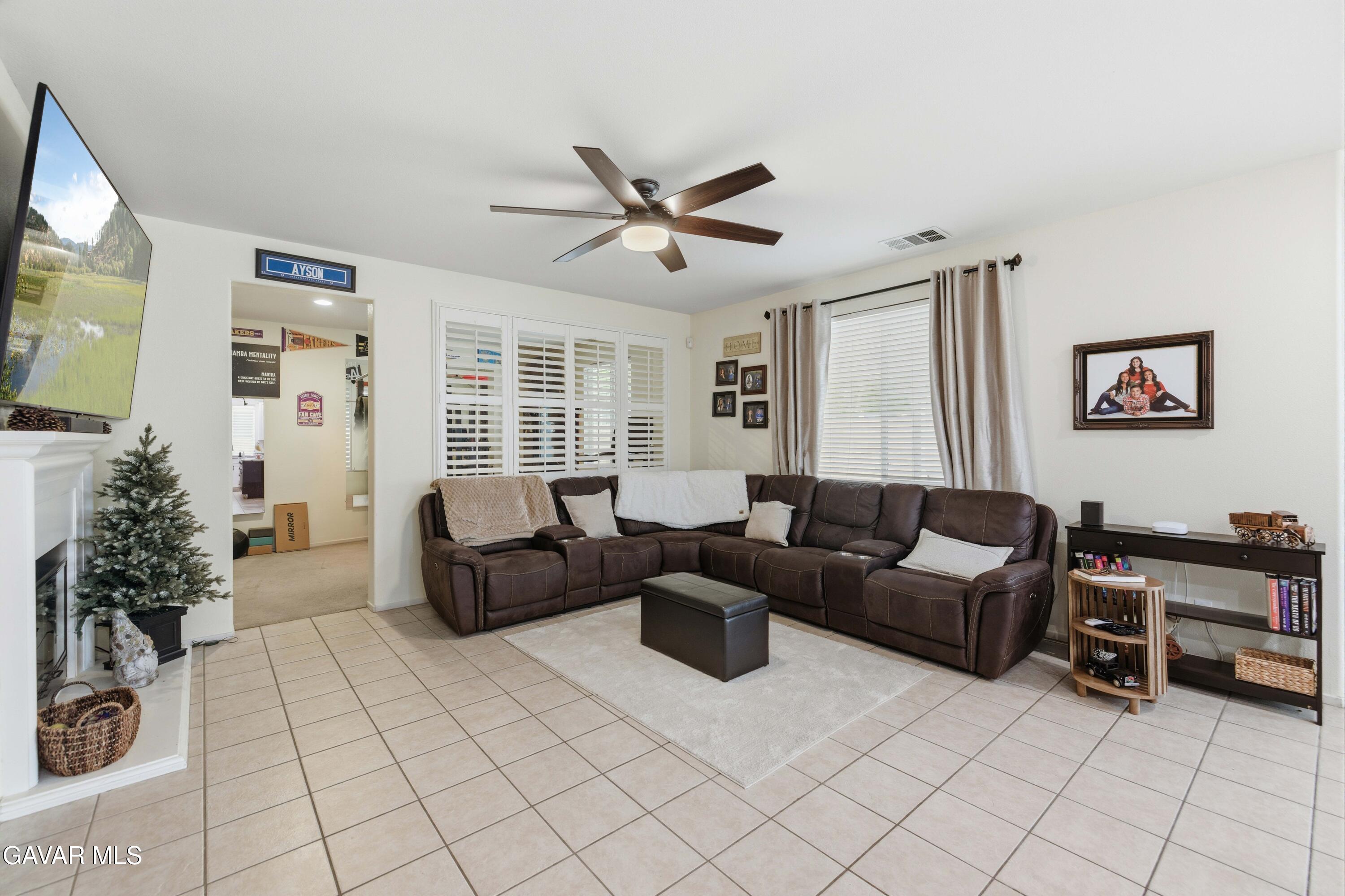 44663 Ruthron Avenue Lancaster, CA 93536 - Photo 17 of 40 44663 Ruthron Ave-17