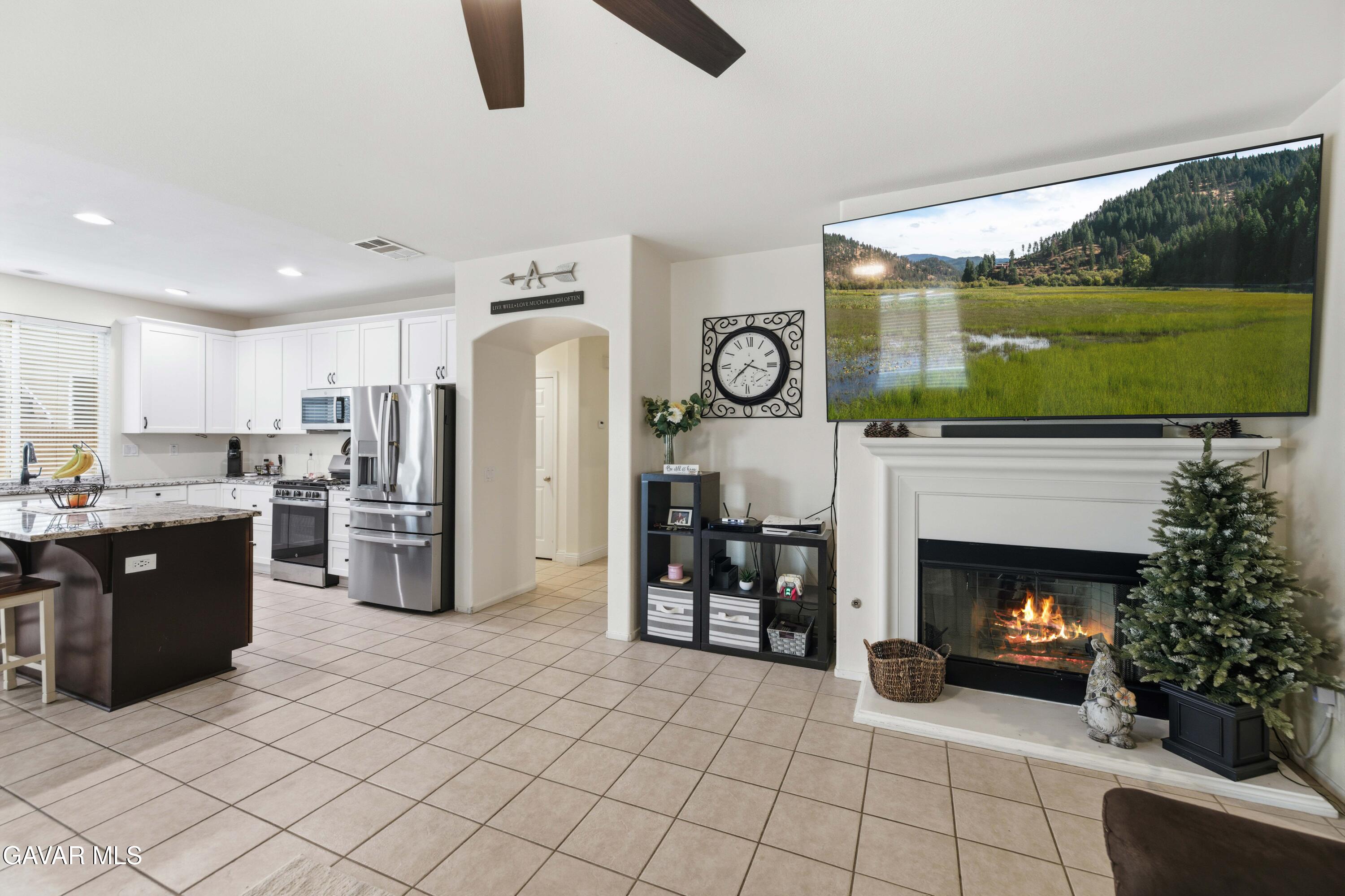 44663 Ruthron Avenue Lancaster, CA 93536 - Photo 20 of 40 44663 Ruthron Ave-20