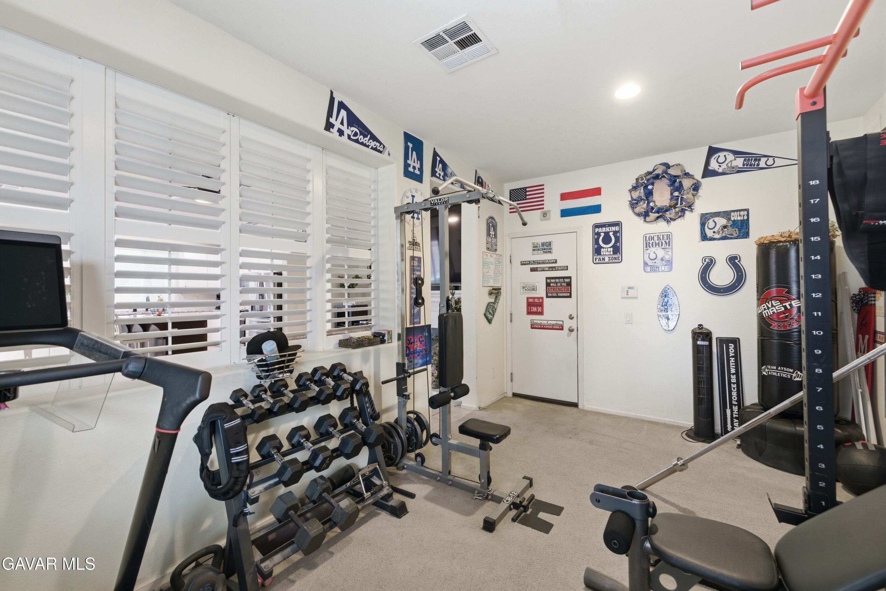 44663 Ruthron Avenue Lancaster, CA 93536 - Photo 23 of 40 44663 Ruthron Ave-23